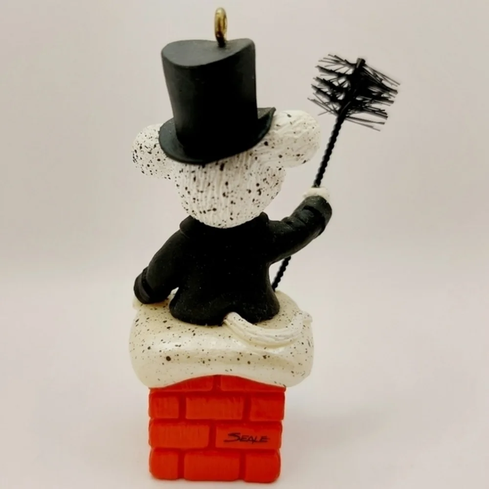 Vintage 1987 Hallmark Collector Ornament Wee‎ Chimney Sweep